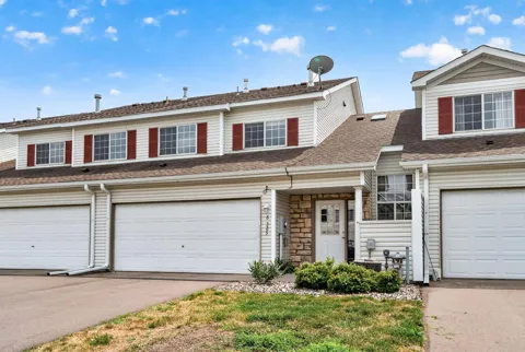6325 Saddlebred Way
