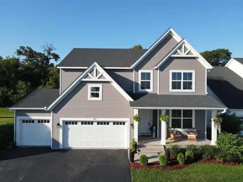 2416 Greenbriar Lane