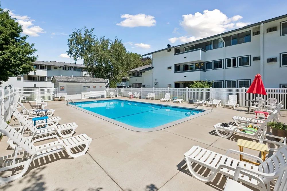 1331 W 82nd Street #A Bloomington, MN 55420