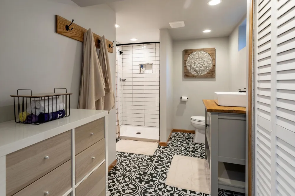 4205 University Avenue NE Columbia Heights, MN 55421