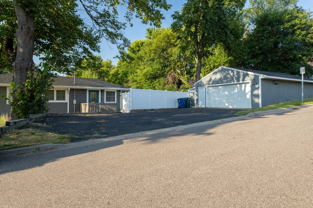 4205 University Avenue NE Columbia Heights, MN 55421