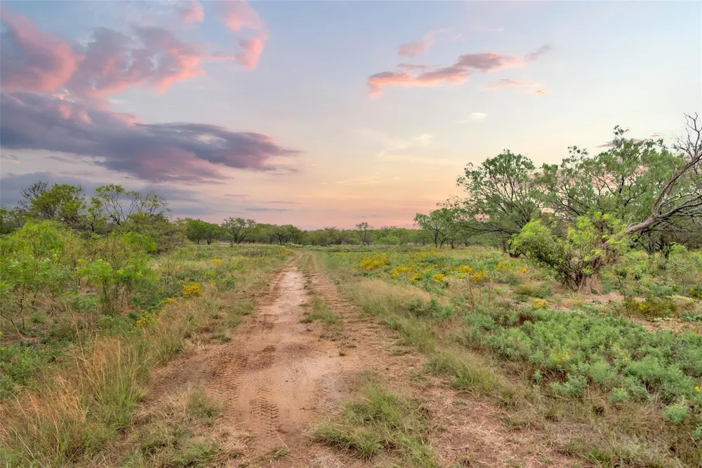 17932 State Highway 56 Southmayd, TX 75092