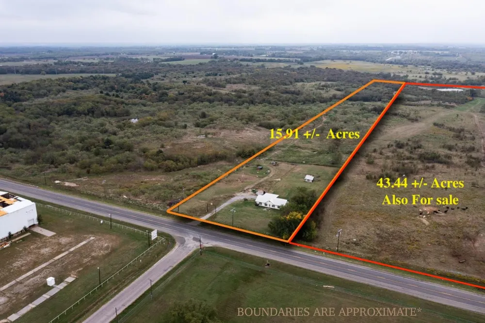 17932 State Highway 56 Southmayd, TX 75092