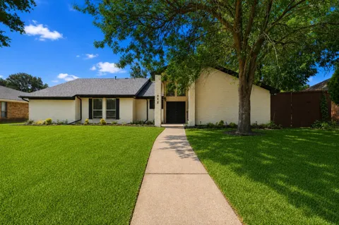 922 Thoreau Lane