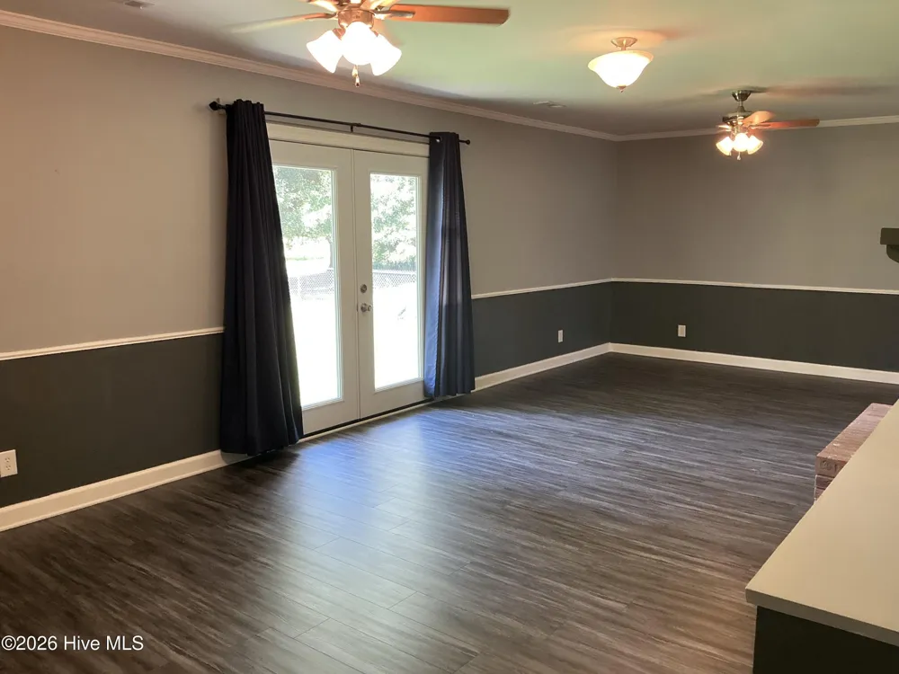 221 E Bladen Street Bladenboro, NC 28320