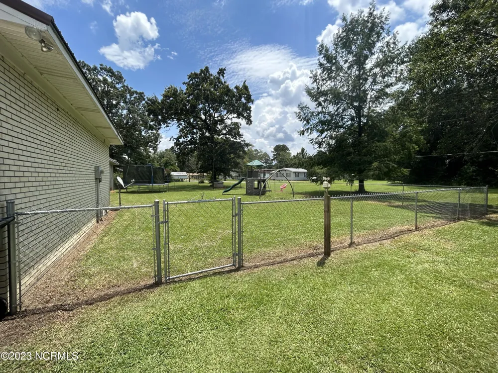 221 E Bladen Street Bladenboro, NC 28320