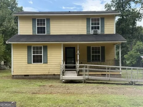 920 Crooked Creek RD