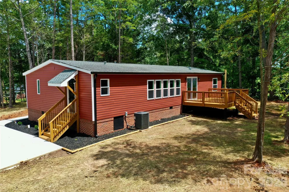 9401 Seymour Lane Davidson, NC 28036