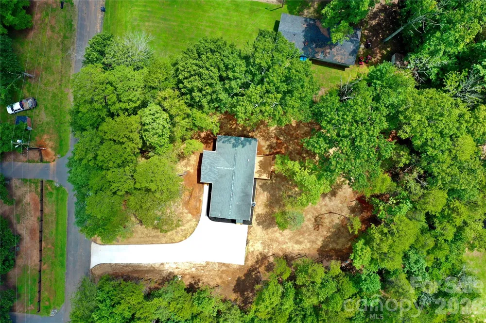 9401 Seymour Lane Davidson, NC 28036