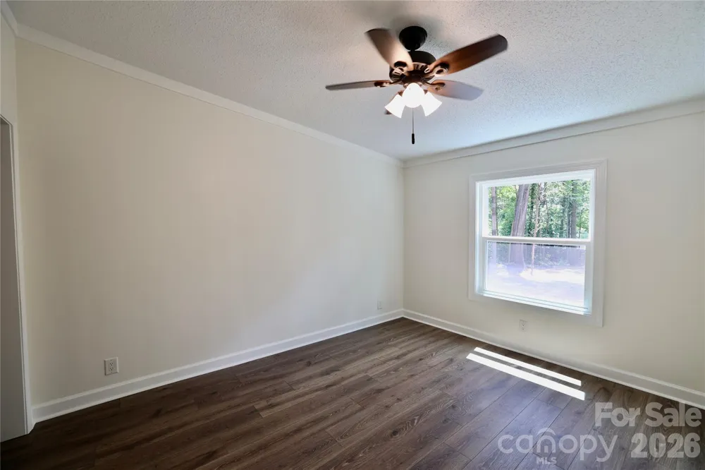9401 Seymour Lane Davidson, NC 28036