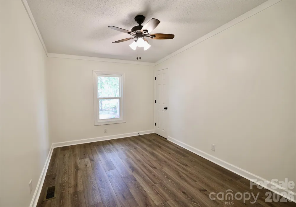 9401 Seymour Lane Davidson, NC 28036