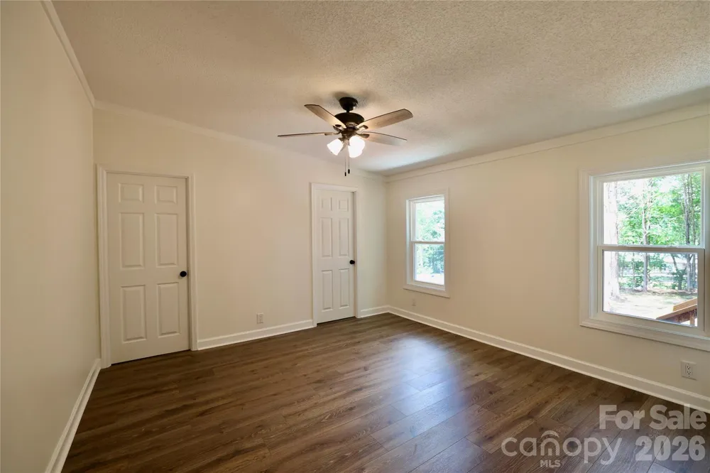 9401 Seymour Lane Davidson, NC 28036