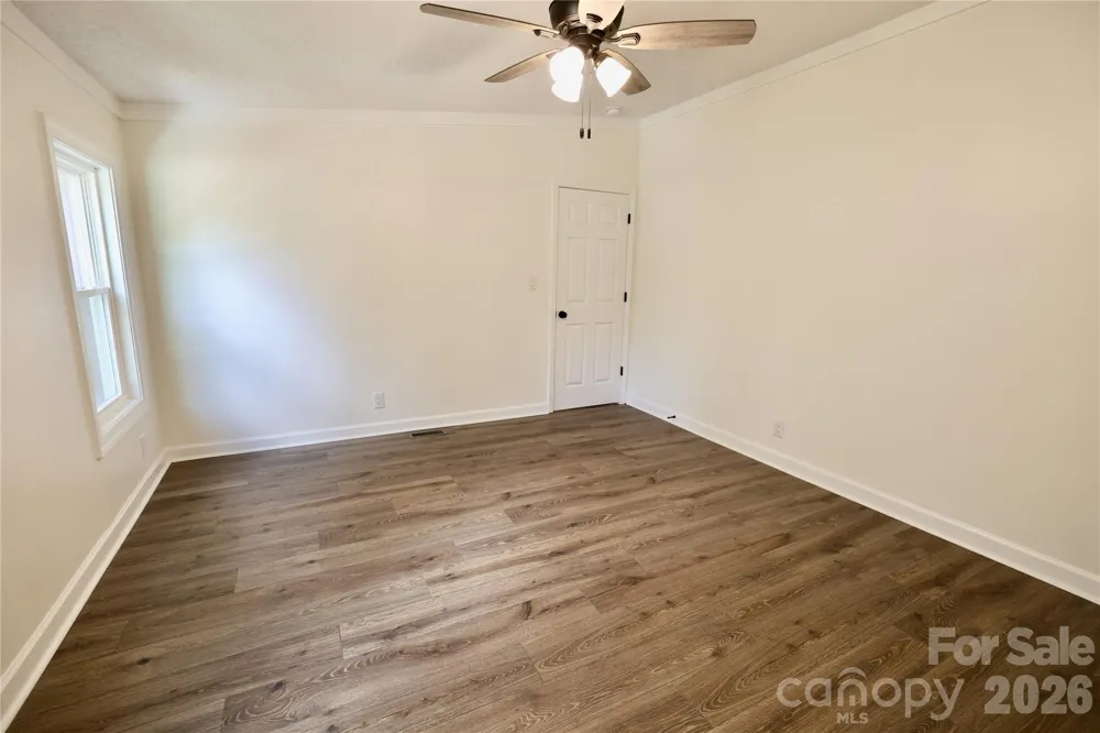 9401 Seymour Lane Davidson, NC 28036