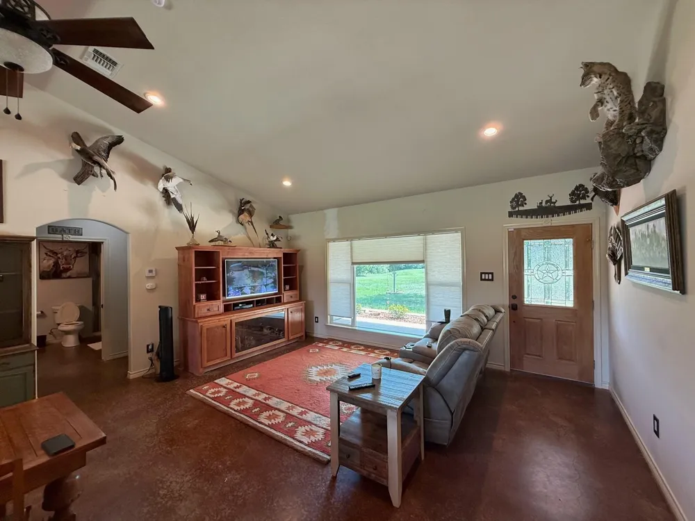 11381 Cr 245 Oakwood, TX 75855