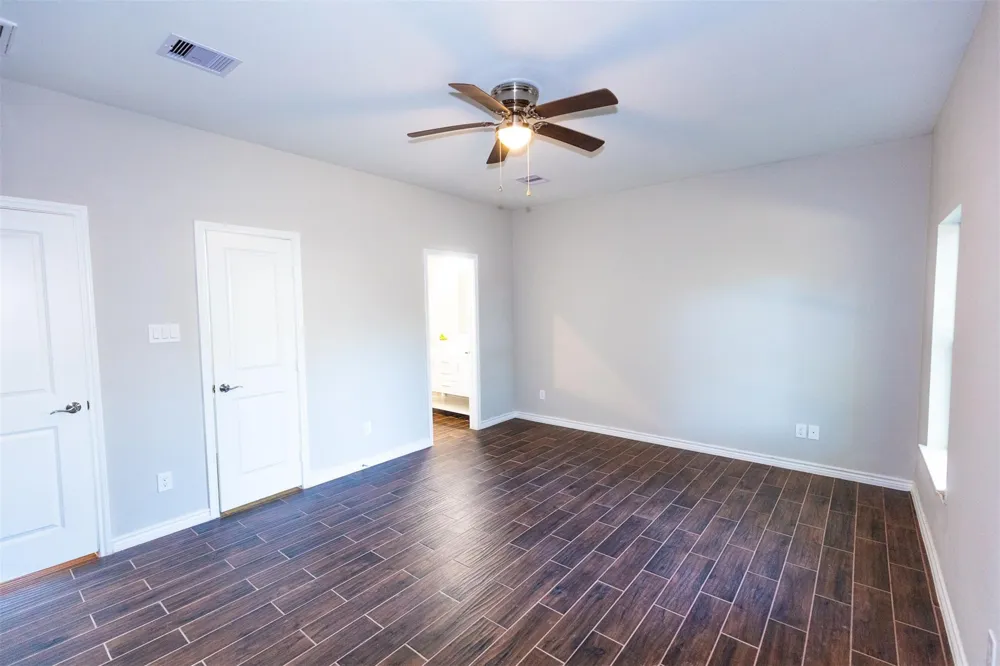 507 E Foley Street Alvin, TX 77511