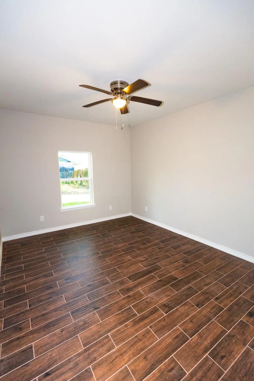 507 E Foley Street Alvin, TX 77511