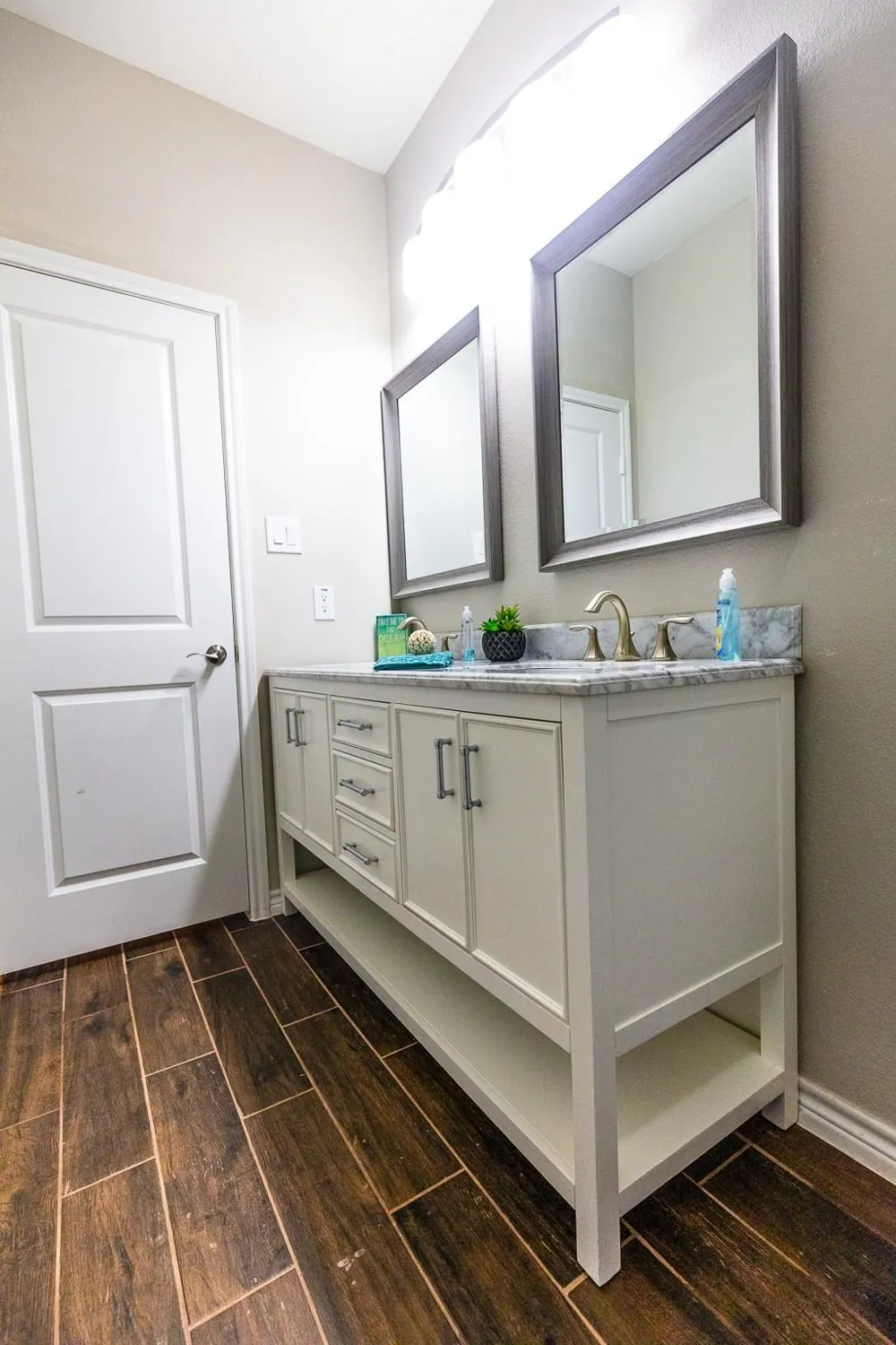 507 E Foley Street Alvin, TX 77511
