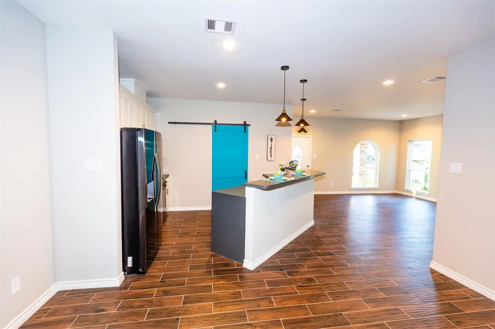 507 E Foley Street Alvin, TX 77511