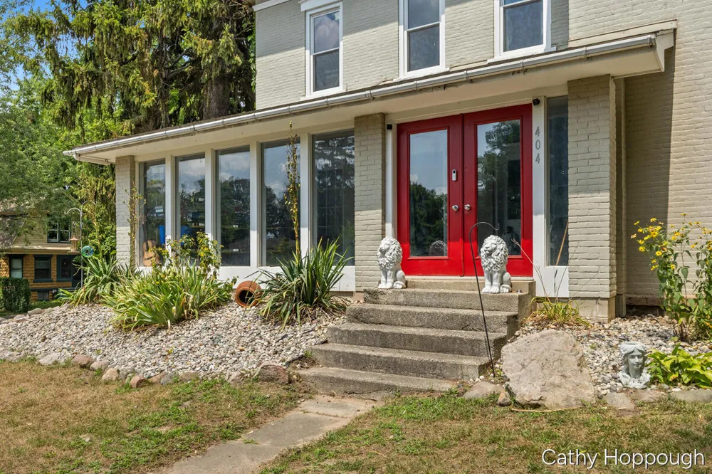 404 E Main Street Ionia City, MI 48846