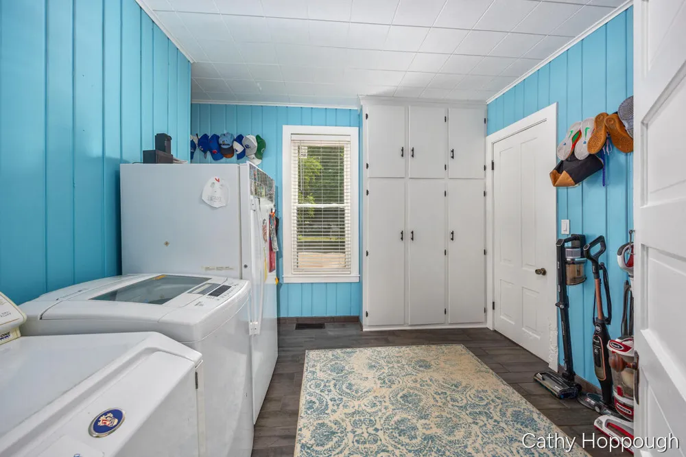 404 E Main Street Ionia City, MI 48846