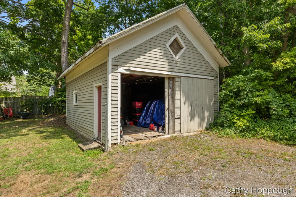 404 E Main Street Ionia City, MI 48846