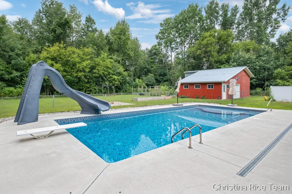10226 SW Greenville Road Eureka Township, MI 48838