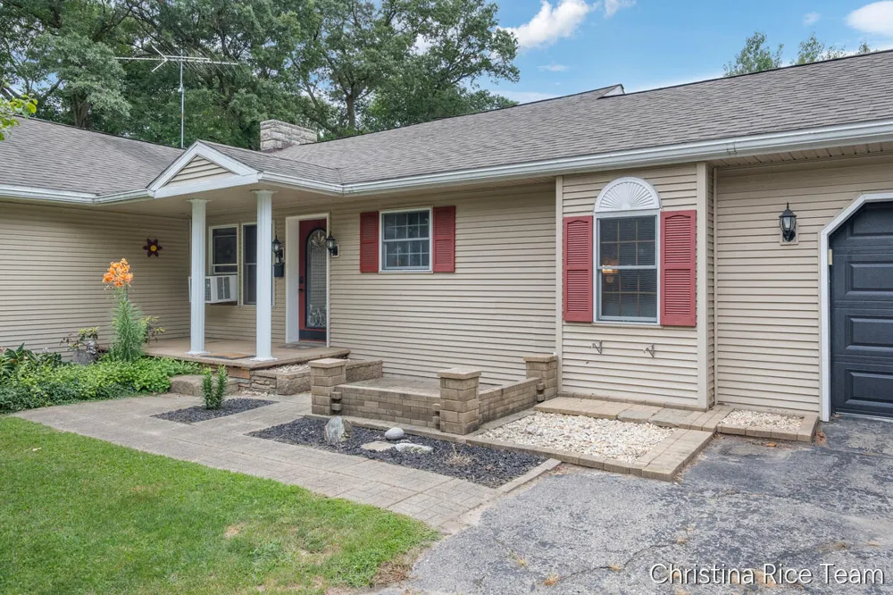 10226 SW Greenville Road Eureka Township, MI 48838