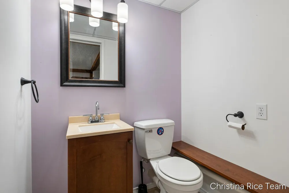 10226 SW Greenville Road Eureka Township, MI 48838