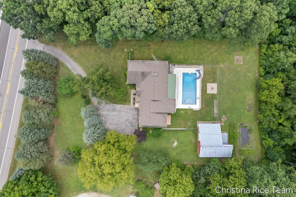 10226 SW Greenville Road Eureka Township, MI 48838