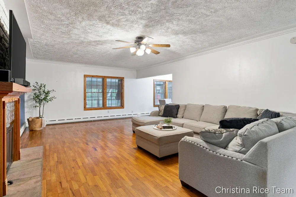 10226 SW Greenville Road Eureka Township, MI 48838