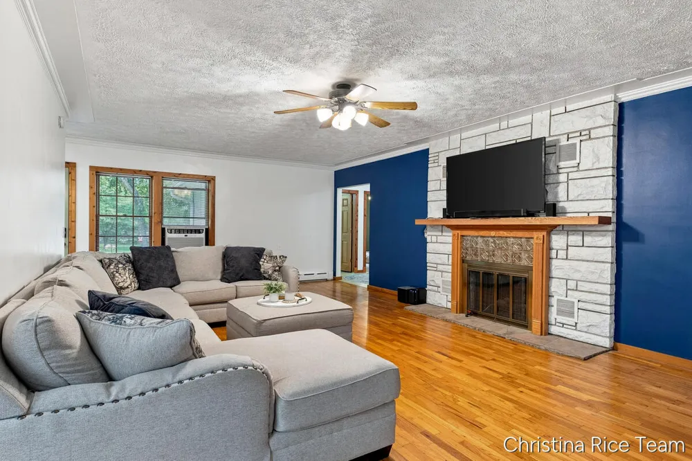 10226 SW Greenville Road Eureka Township, MI 48838