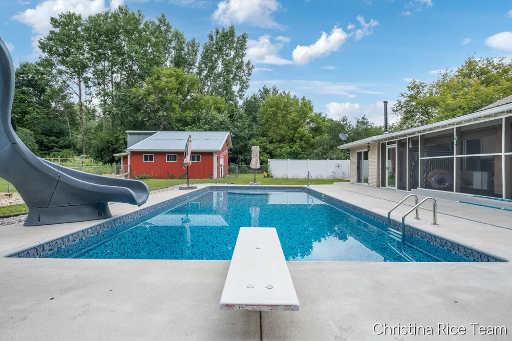 10226 SW Greenville Road Eureka Township, MI 48838