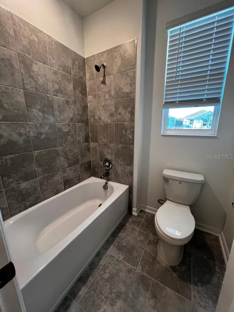 4134 PINO STREET Apopka, FL 32712