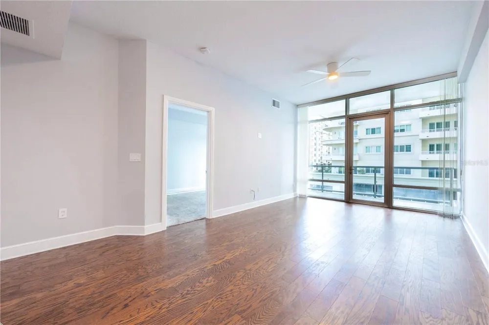 101 S EOLA DRIVE #614 Orlando, FL 32801