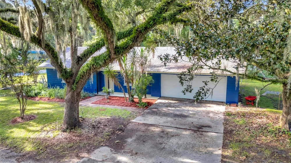 13420 SE 122ND PLACE Ocklawaha, FL 32179