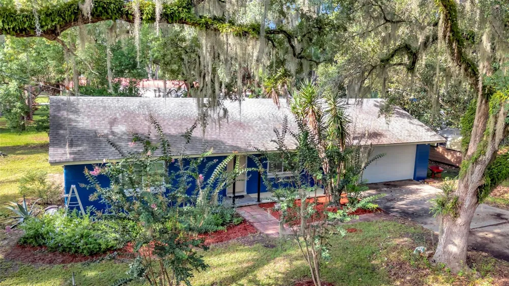 13420 SE 122ND PLACE Ocklawaha, FL 32179