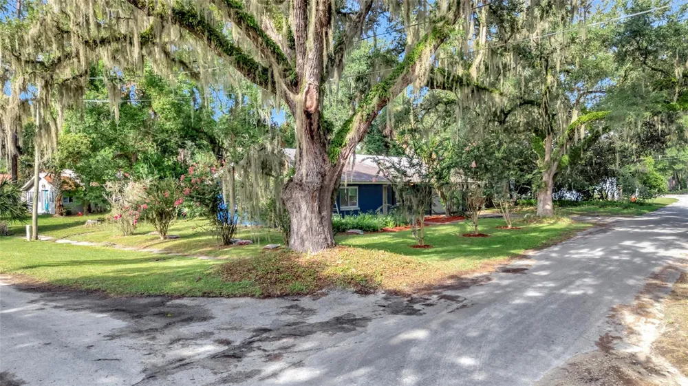 13420 SE 122ND PLACE Ocklawaha, FL 32179