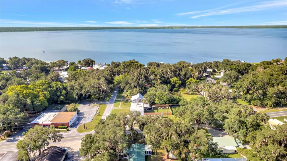 13420 SE 122ND PLACE Ocklawaha, FL 32179