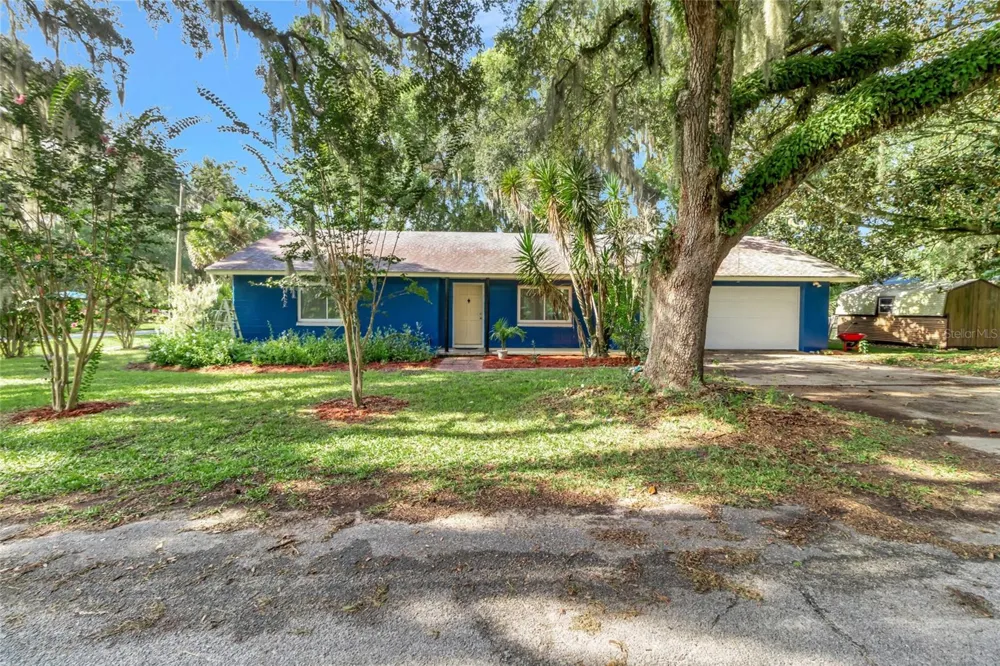13420 SE 122ND PLACE Ocklawaha, FL 32179