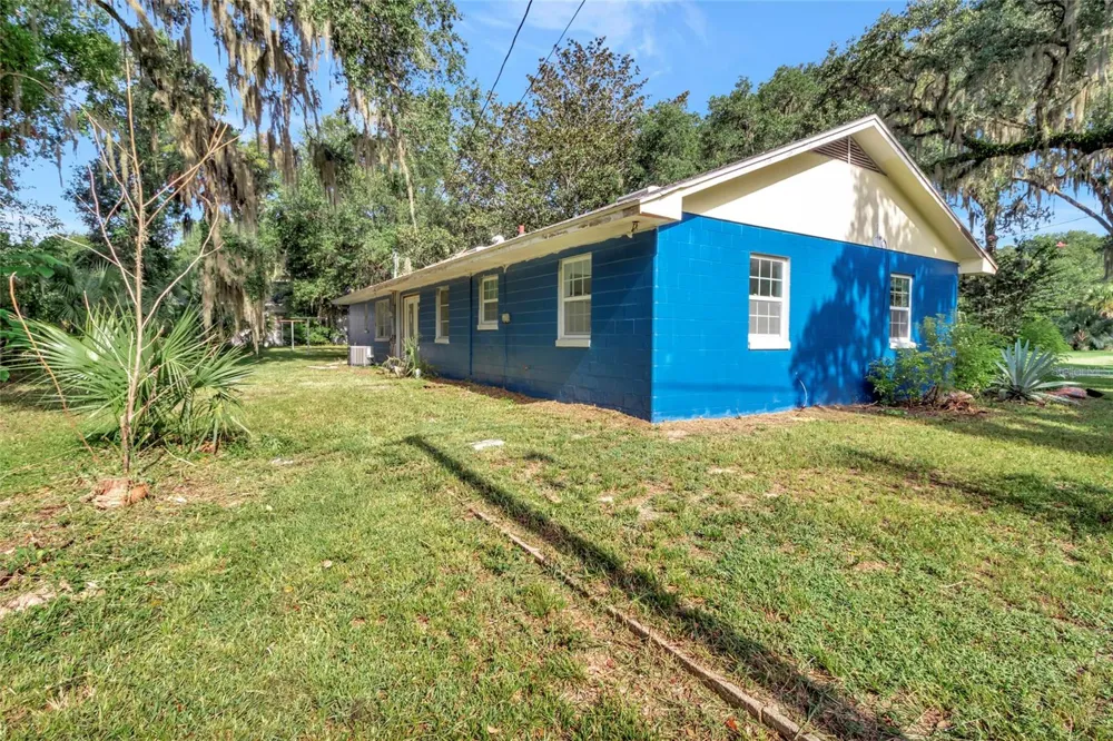 13420 SE 122ND PLACE Ocklawaha, FL 32179