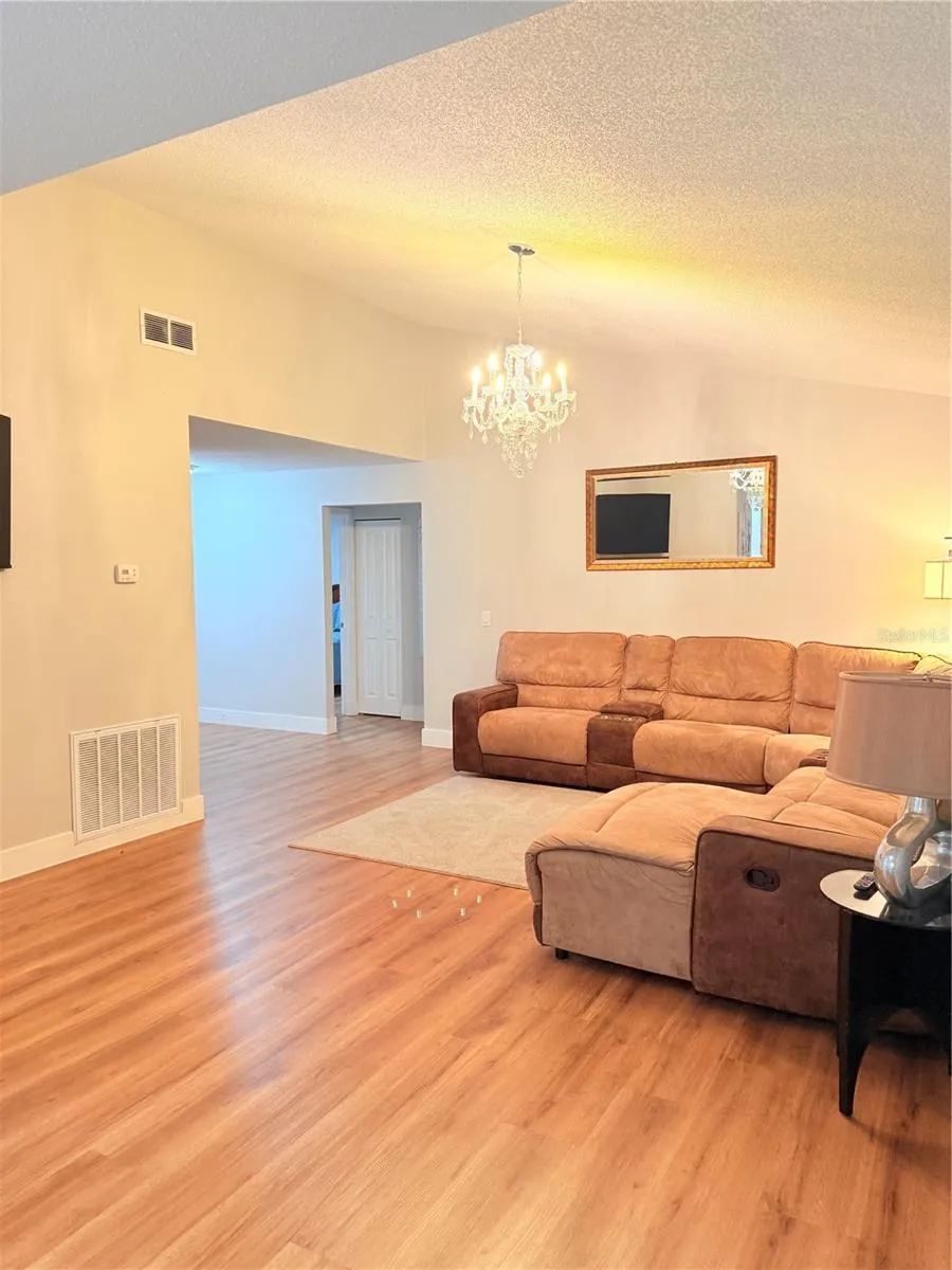 2130 REDLEAF DRIVE Brandon, FL 33510