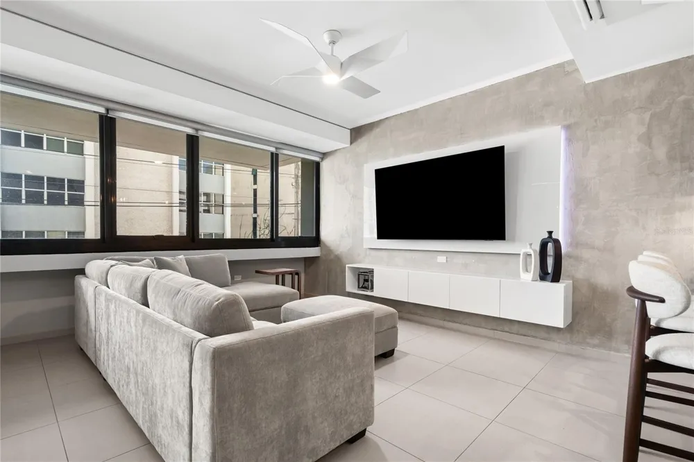 1511 AVENIDA PONCE DE LEON #824 San Juan, PR 00909