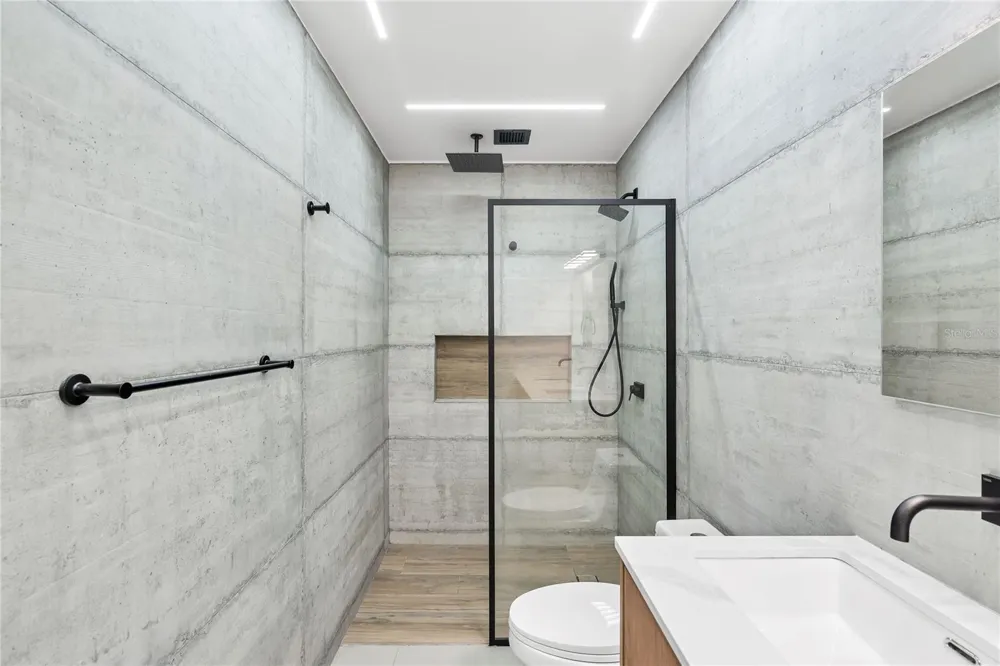 1511 AVENIDA PONCE DE LEON #824 San Juan, PR 00909