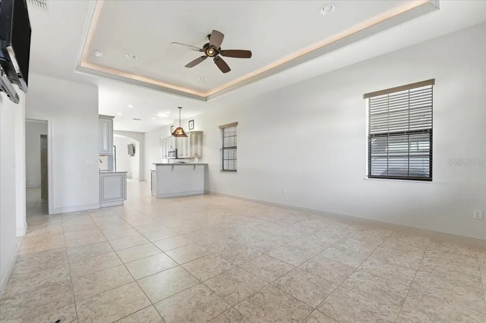 584 MEANDERING WAY Polk City, FL 33868