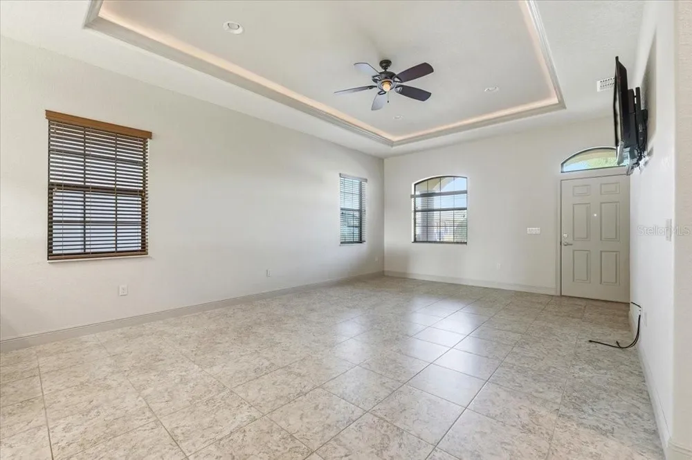 584 MEANDERING WAY Polk City, FL 33868