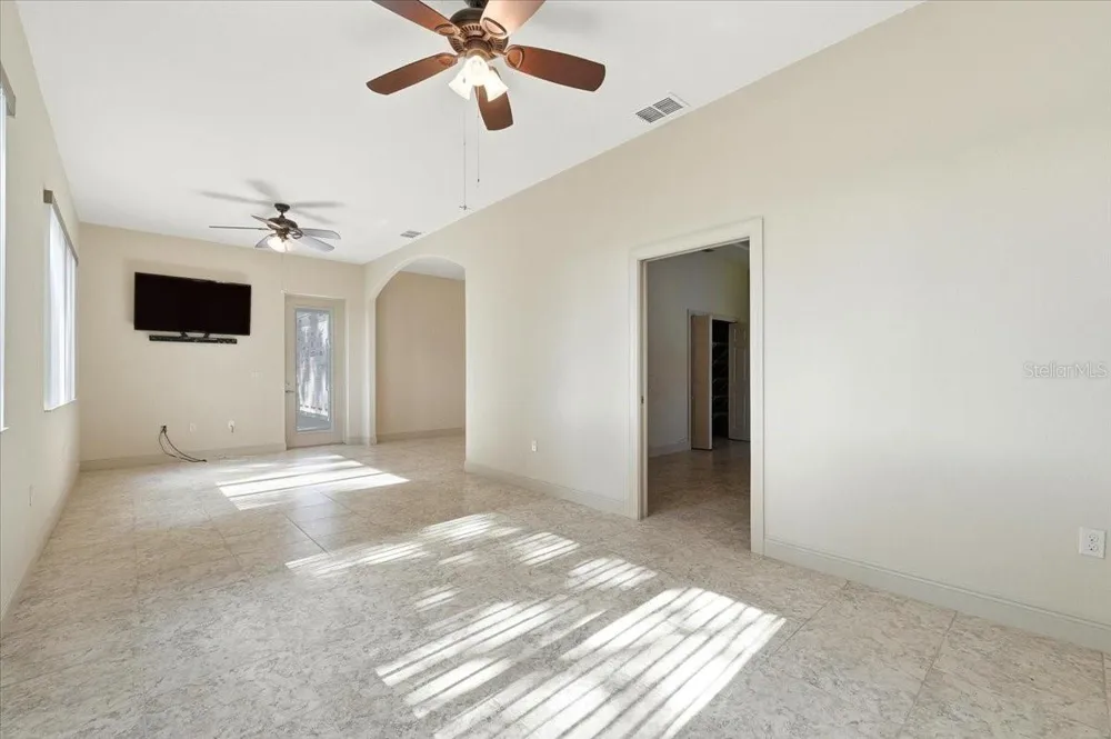 584 MEANDERING WAY Polk City, FL 33868