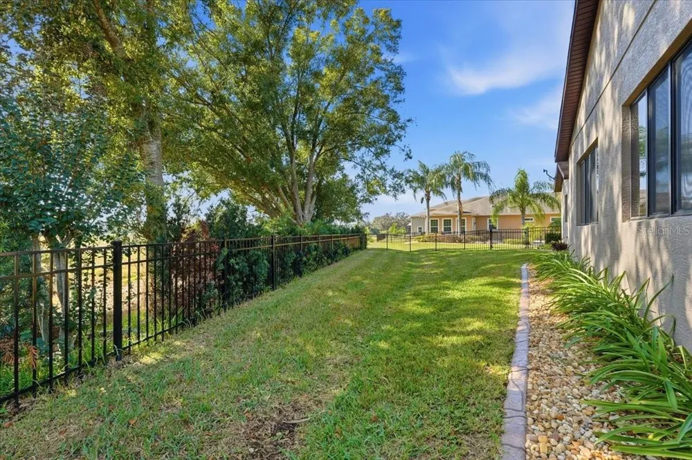 584 MEANDERING WAY Polk City, FL 33868