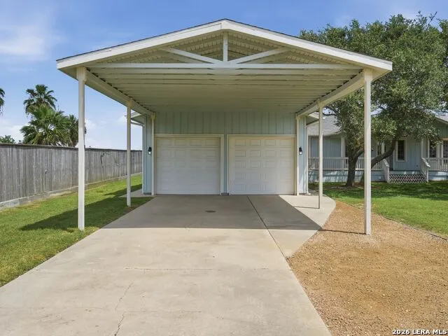 3633 Copano Drive Rockport, TX 78382