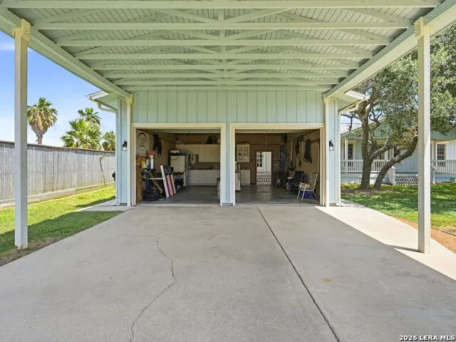 3633 Copano Drive Rockport, TX 78382