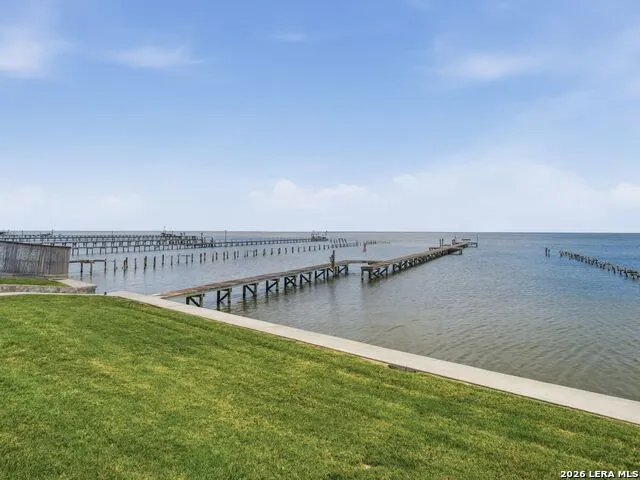 3633 Copano Drive Rockport, TX 78382